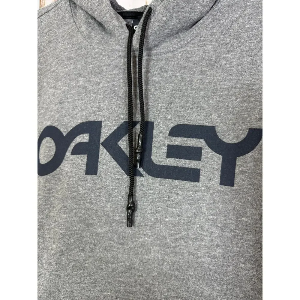 Oakley, Grey Hoodie. Size XL. In excellent condition!